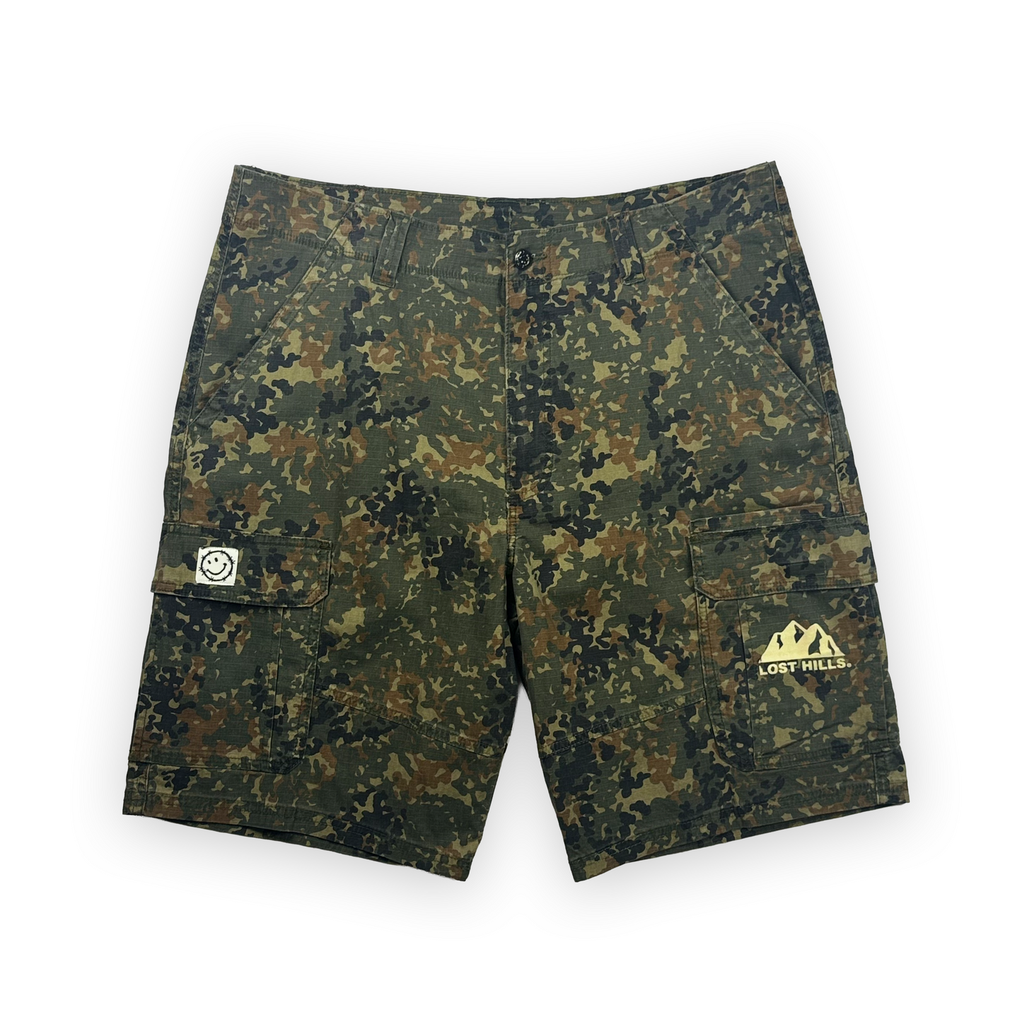 camo "lost hills" cargo shorts