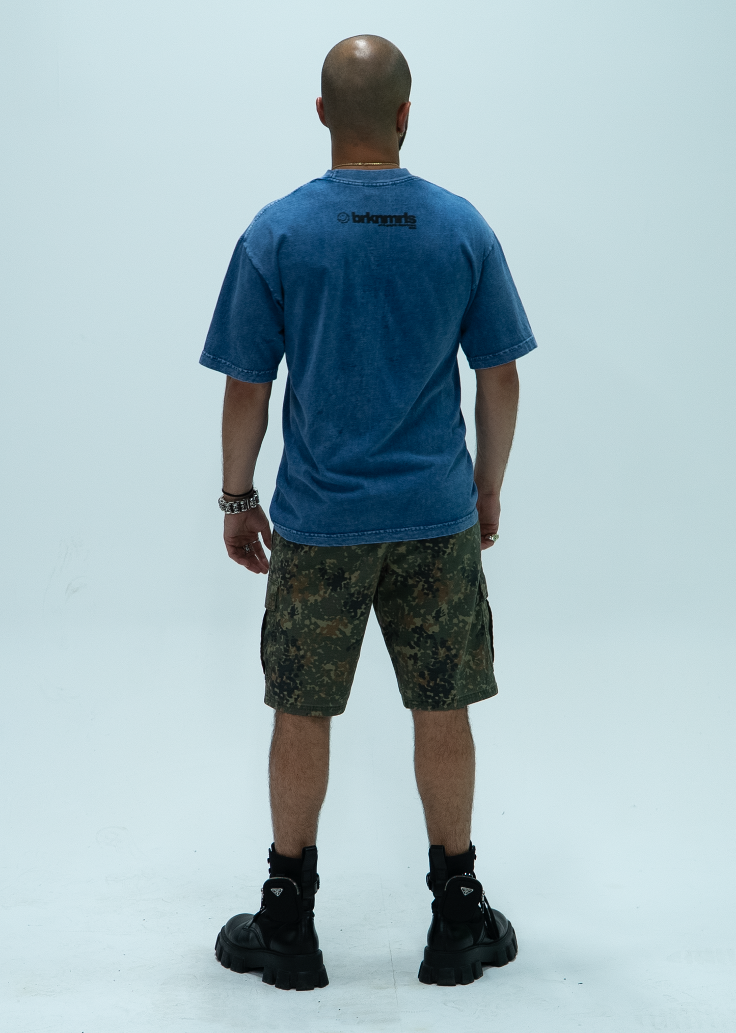 camo "lost hills" cargo shorts